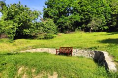 Posedenie na záhrade