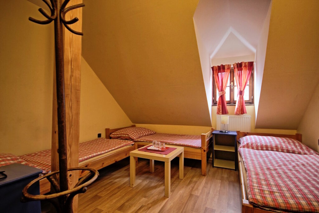Izba bez vlastnej kúpeľne Izba Skautský dom Banská Štiavnica